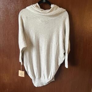 NEW WITH TAGS Women's Med Cowl Turtleneck Y2K Sweater Wool